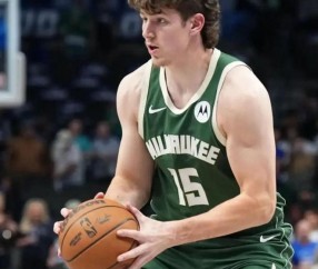 九游网页版-关于密尔沃基雄鹿发布备战花絮，今夜队长鼓劲，CBA常规赛任务艰巨，赛季目标并未改变的信息